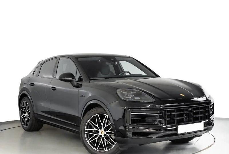 Gebraucht Porsche Cayenne 470 PS (345 kW) 2024 Schwarz SUV