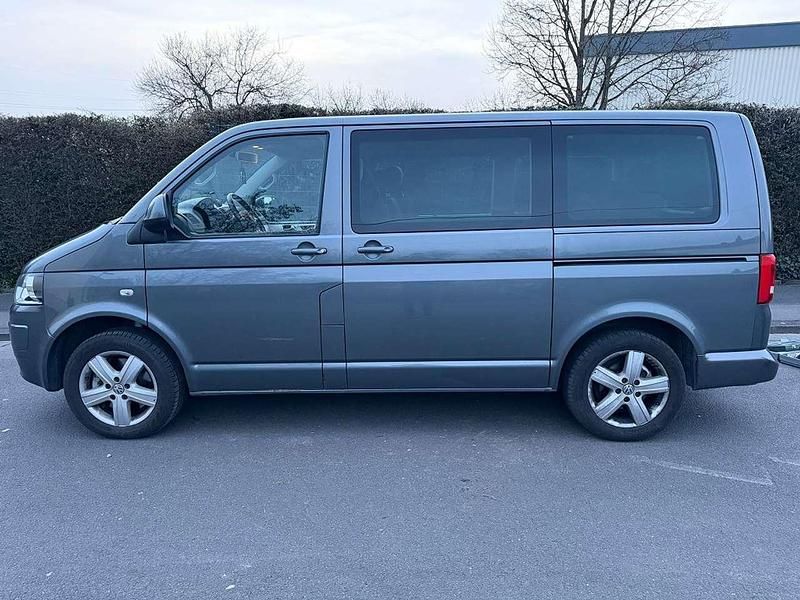 Gebraucht VW Transporter Highline 179 PS (131 kW) 2012 Grau Van