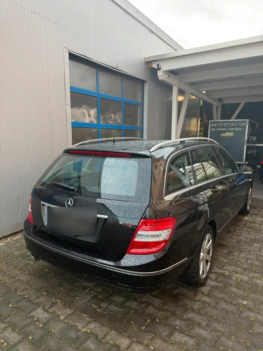 Gebraucht Mercedes C220 170 PS (125 kW) 2011 Schwarz Kombi