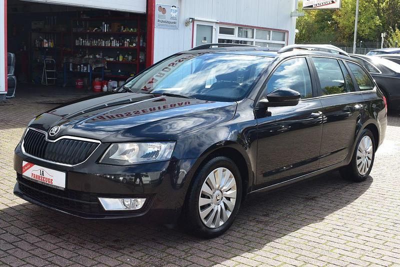 Schwarz Gebraucht 2014 Skoda Octavia Ambition Kombi | 6.550 € (Guter Preis) - Bild 1/4