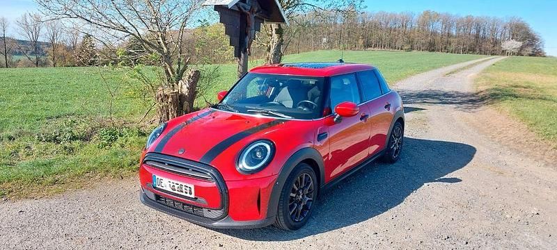 Second-hand Mini ONE 102 CP (75 kW) 2021 Roșu Hatchback