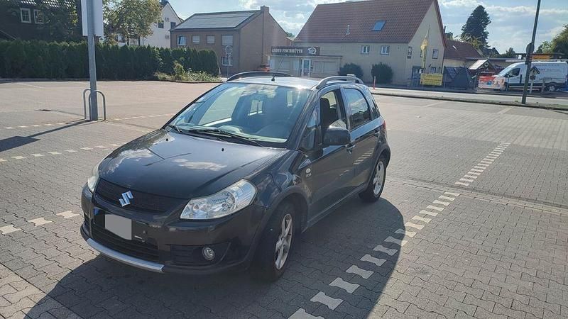 Schwarz Gebraucht 2006 Suzuki SX4 Comfort Limousine | 2.200 € (Teuer) - Bild 1/4