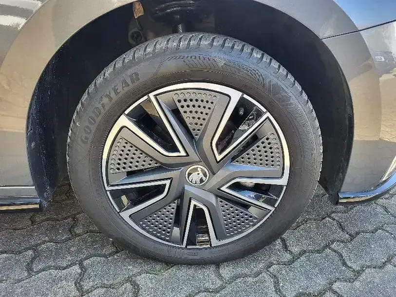 Gebraucht Skoda Fabia Monte Carlo 150 PS (110 kW) 2023 Graphitegrau metallic Kleinwagen