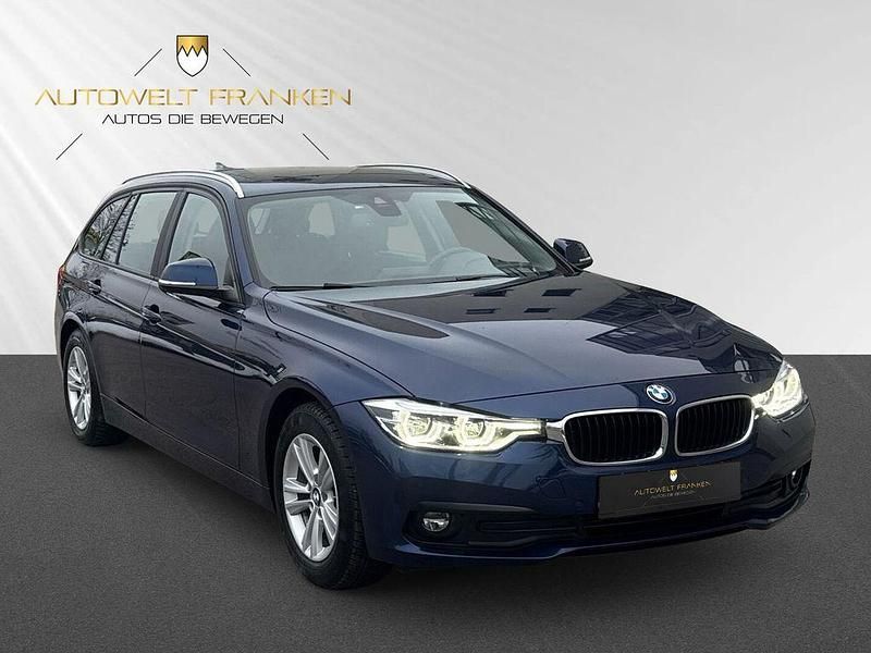 Gebraucht BMW 320 Advantage 190 PS (139 kW) 2018 Blau Kombi