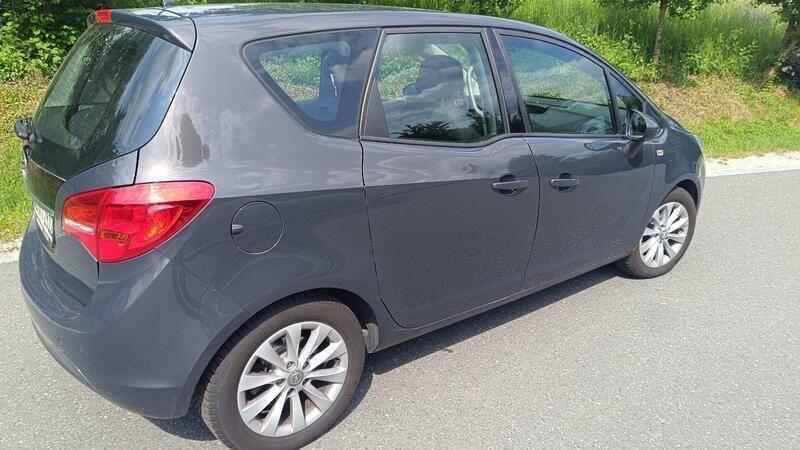 Andere außenfarben Gebraucht 2014 Opel Meriva Style Van / Kleinbus | 6.900 € (Guter Preis) - Bild 1/4