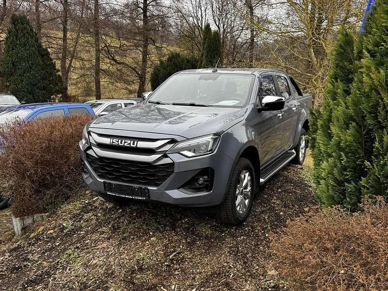 Gebraucht Isuzu D-Max 163 PS (119 kW) 2025 Grau Pickup