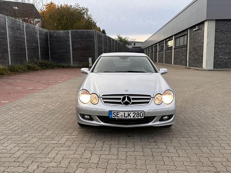 Silber Gebraucht 2006 Mercedes CLK280 Elegance Cabrio | 4.990 € (Superpreis) - Bild 1/4