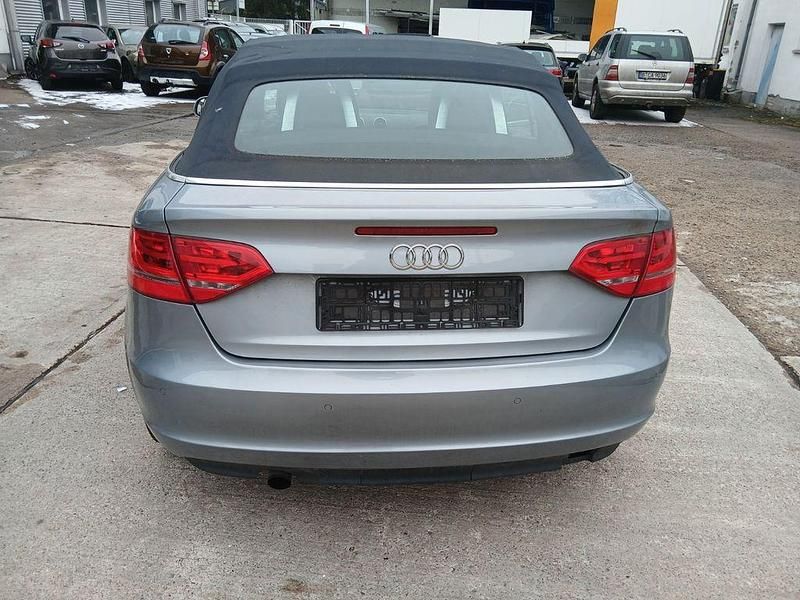 Gebraucht Audi A3 Cabriolet 150 PS (110 kW) 2011 Blau Cabrio