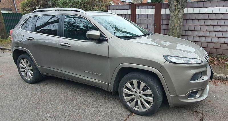 Gebraucht Jeep Cherokee Overland 200 PS (147 kW) 2017 Braun SUV