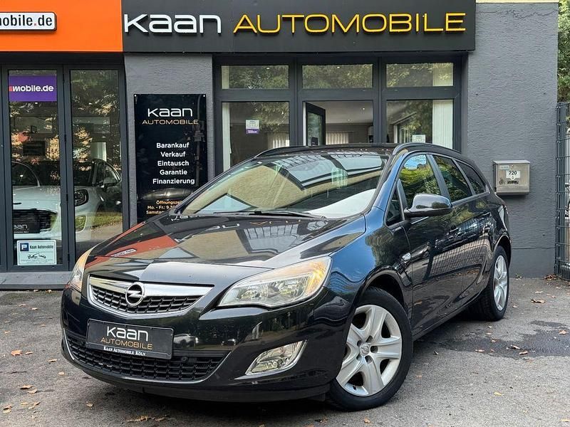 Schwarz Gebraucht 2011 Opel Astra Design Edition Kombi | 4.999 € (Fairer Preis) - Bild 1/4