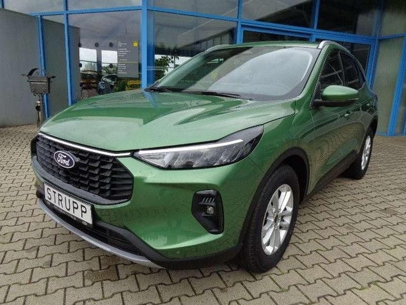 Grün Neu 2025 Ford Kuga Titanium SUV | 28.900 € (Superpreis) - Bild 1/4
