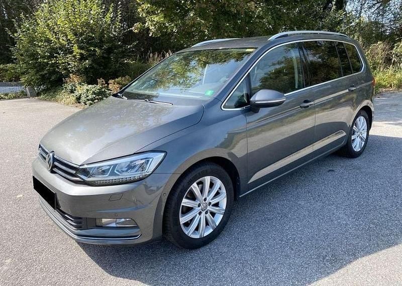 Gebraucht VW Touran Highline 179 PS (131 kW) 2016 Grau Van / Kleinbus