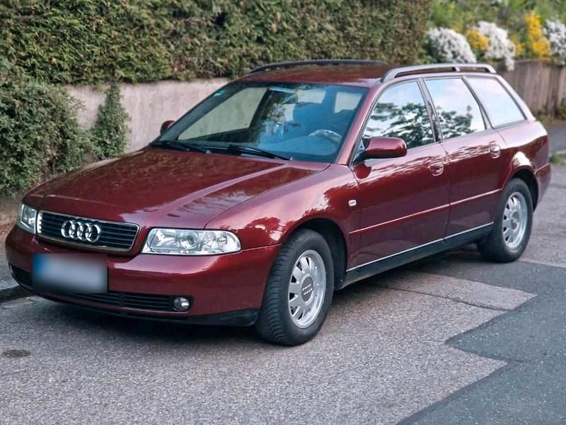 Gebraucht Audi A4 101 PS (74 kW) 2000 Rot Kombi
