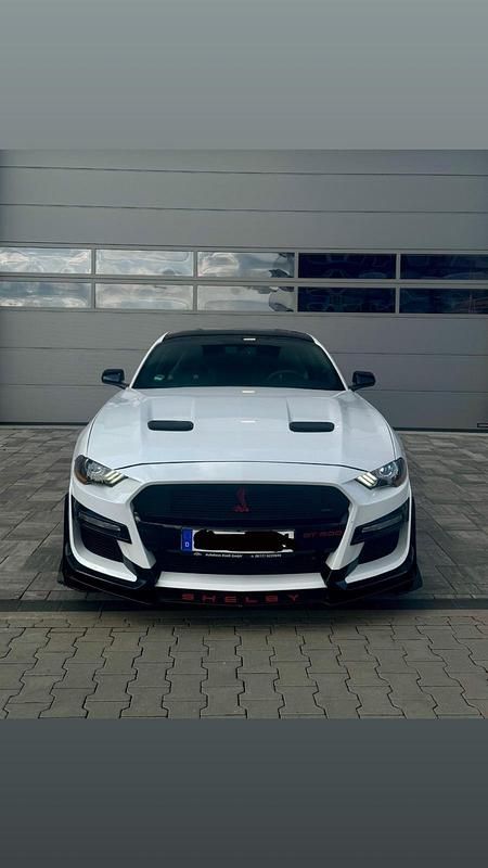 Weiß Gebraucht 2019 Ford Mustang Coupé | 27.500 € (Fairer Preis) - Bild 1/4