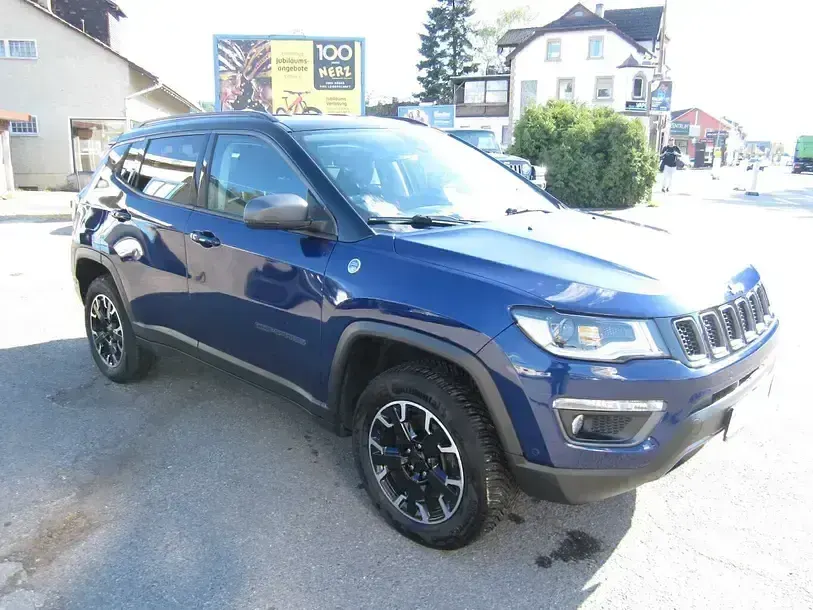 Usata Jeep Compass Trailhawk 241 CV (177 kW) 2020 Blu SUV