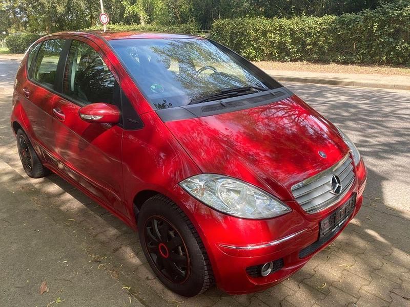 Rot Gebraucht 2005 Mercedes A170 Elegance Limousine | 750 € - Bild 1/4