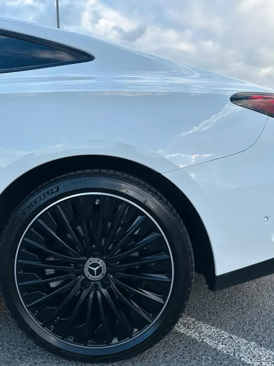 Gebraucht Mercedes CLE200 2024 Weiß Coupé