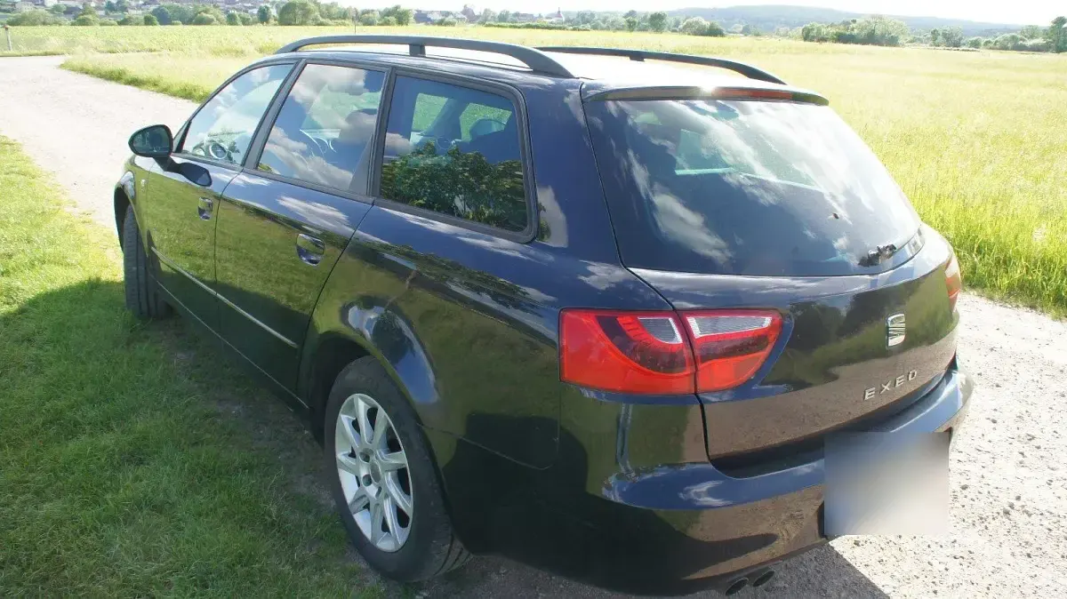 Gebraucht Seat Exeo Style 143 PS (105 kW) 2011 Schwarz Kombi