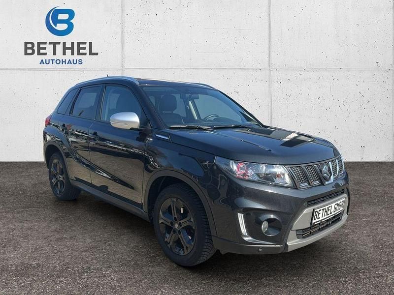 Gebraucht Suzuki Vitara 140 PS (102 kW) 2017 Schwarz SUV