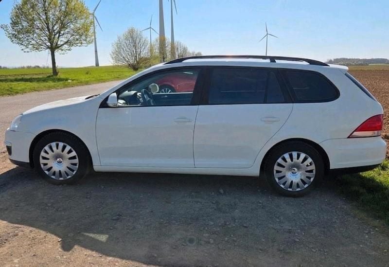 Usata VW Golf VI 101 CV (74 kW) 2008 Andere farben Utilitaria