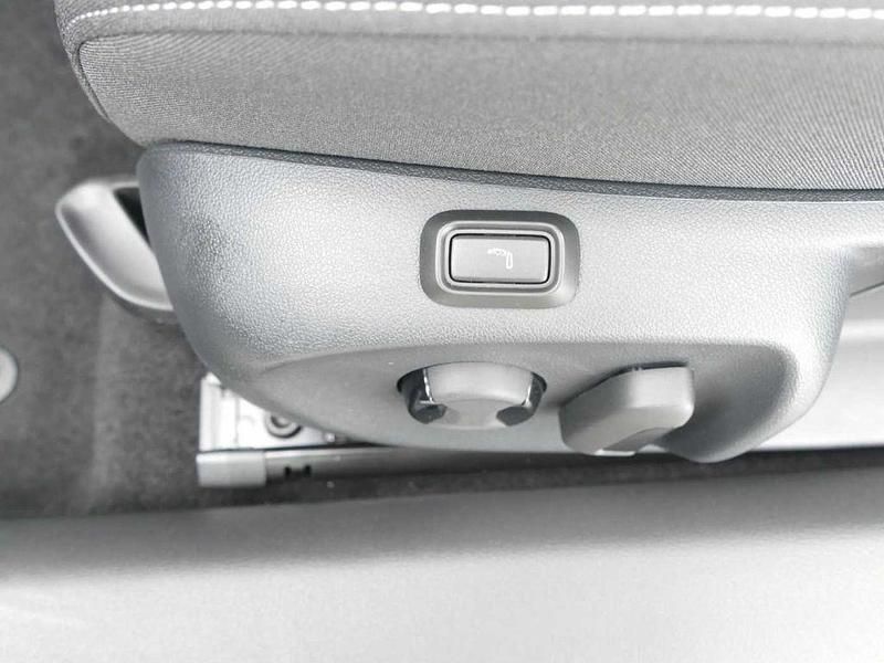 Gebraucht Skoda Superb Selection 150 PS (110 kW) 2024 Schwarz Kombi