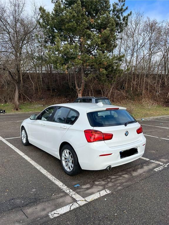 Gebraucht BMW 116 Advantage 116 PS (85 kW) 2016 Weiß Kleinwagen