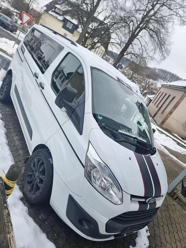 Weiß Gebraucht 2014 Ford Transit Custom Van / Kleinbus | 11.999 € (Etwas zu teuer) - Bild 1/4