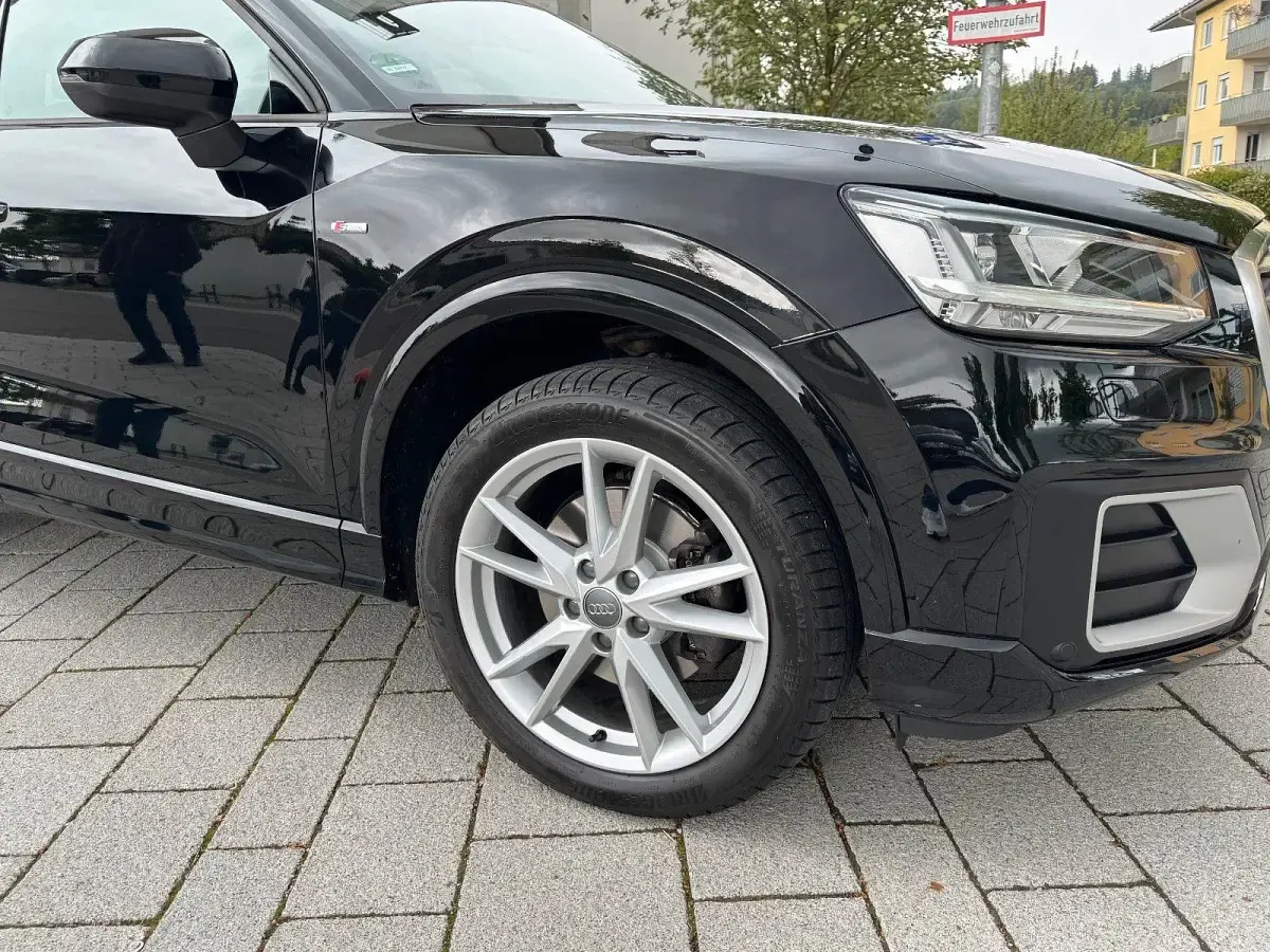 Gebraucht Audi Q2 S-Line 150 PS (110 kW) 2018 Schwarz SUV