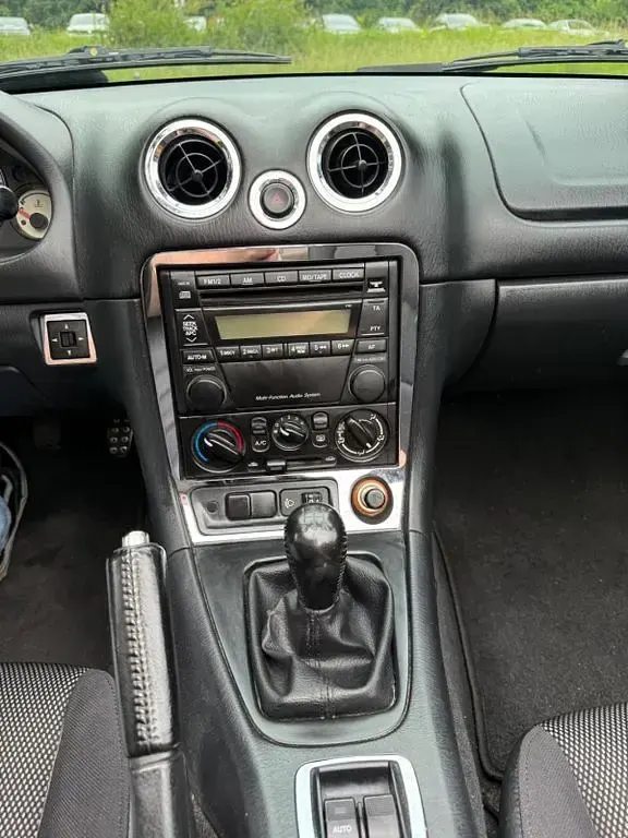 Gebraucht Mazda MX5 110 PS (80 kW) 2003 Schwarz Cabrio