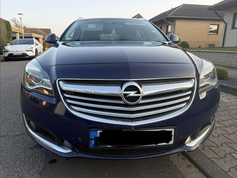 Gebraucht Opel Insignia Edition 120 PS (88 kW) 2014 Blau Kombi