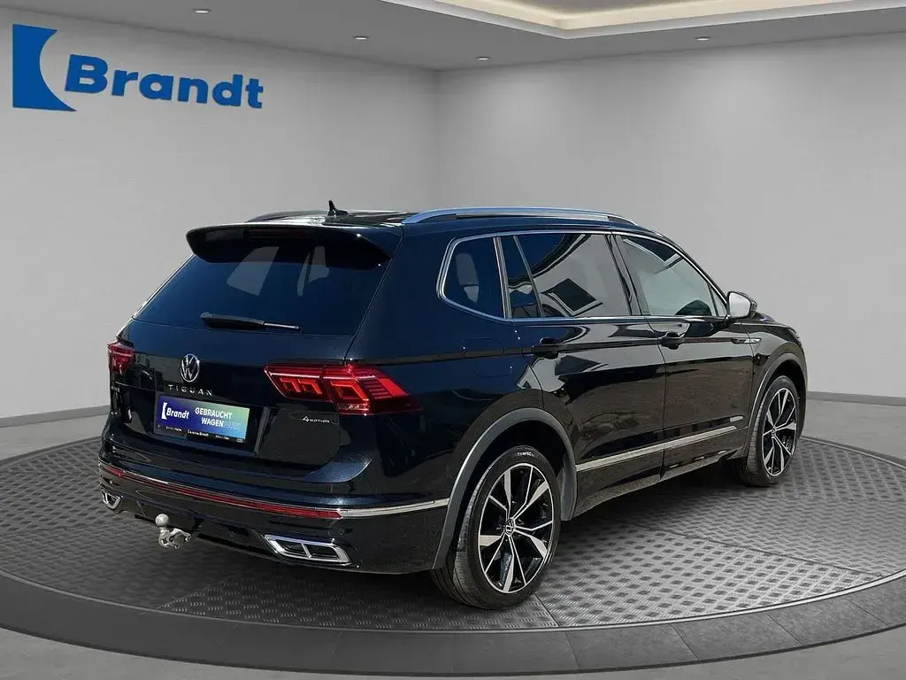 Gebraucht VW Tiguan Allspace R-line 245 PS (180 kW) 2022 Schwarz SUV