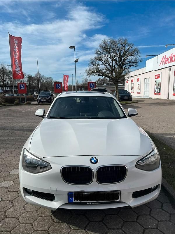 Gebraucht BMW 116 136 PS (100 kW) 2014 Weiß Kleinwagen