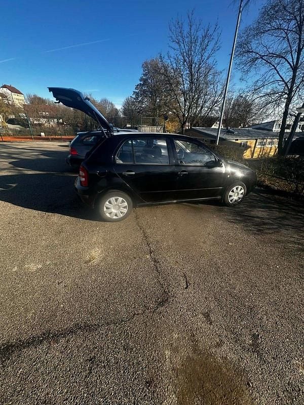 Gebraucht Skoda Fabia 68 PS (50 kW) 2000 Schwarz Kleinwagen