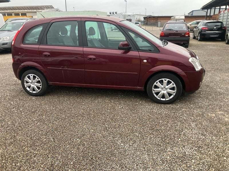 Gebraucht Opel Meriva 101 PS (74 kW) 2004 Rot Van / Kleinbus