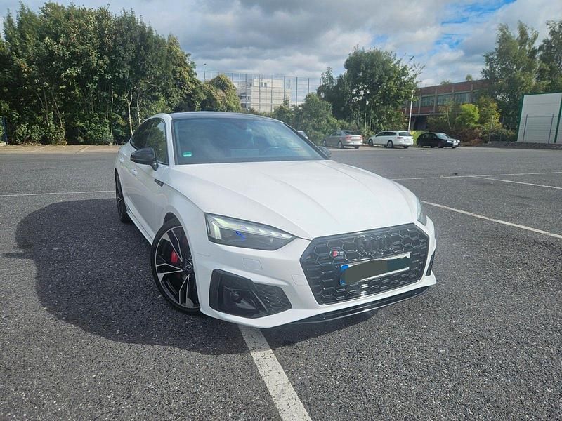 Weiß Gebraucht 2021 Audi S5 Sportback Sport Kleinwagen | 38.490 € - Bild 1/4
