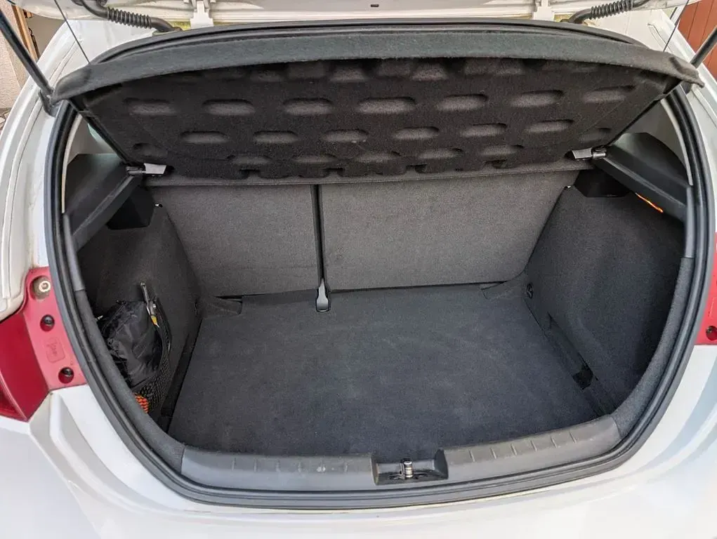 Gebraucht Seat Leon 105 PS (77 kW) 2012 Weiß Limousine