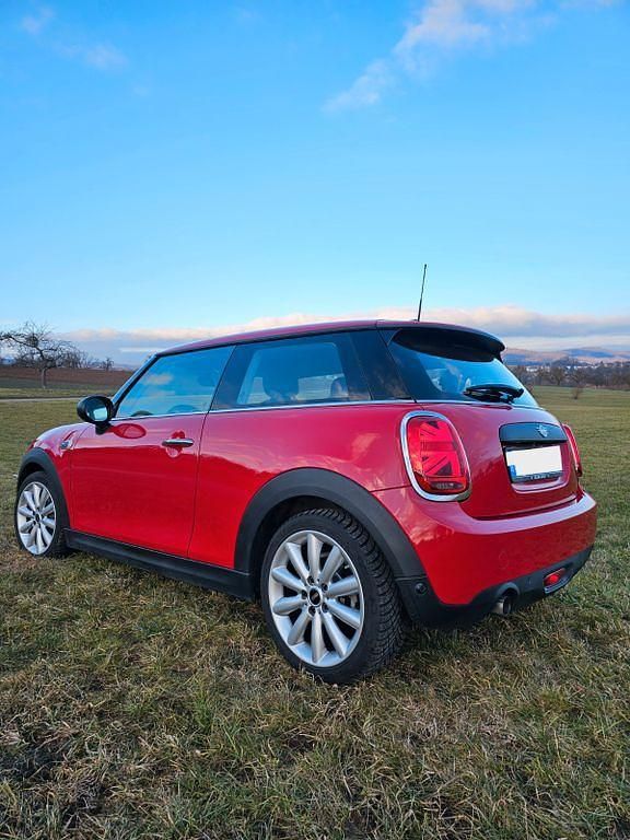 Gebraucht Mini Cooper Chili 102 PS (75 kW) 2019 Rot Kleinwagen