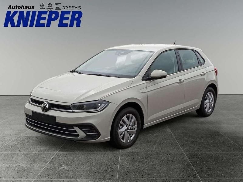 Grau Gebraucht 2024 VW Polo Style Limousine | 24.800 € (Etwas zu teuer) - Bild 1/4