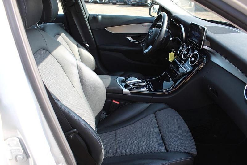 Second-hand Mercedes C180 Avantgarde 156 CP (114 kW) 2016 Argintiu Berlinǎ