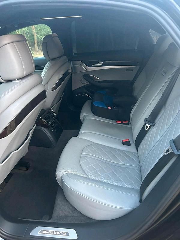 Second-hand Audi A8 385 CP (283 kW) 2015 Negru Berlinǎ