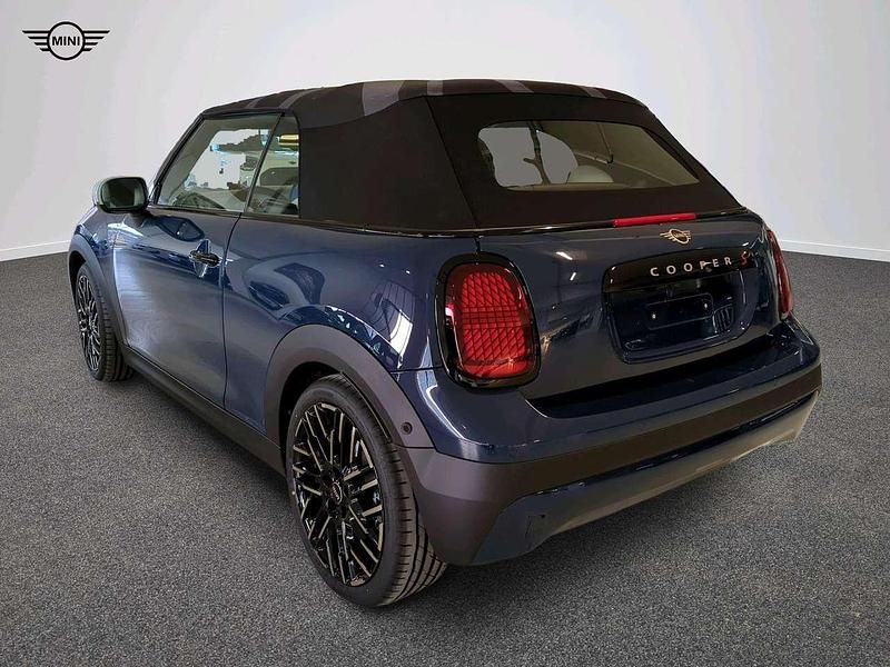 Gebraucht Mini Cooper S Cabriolet Favoured 204 PS (150 kW) 2024 Blau Cabrio