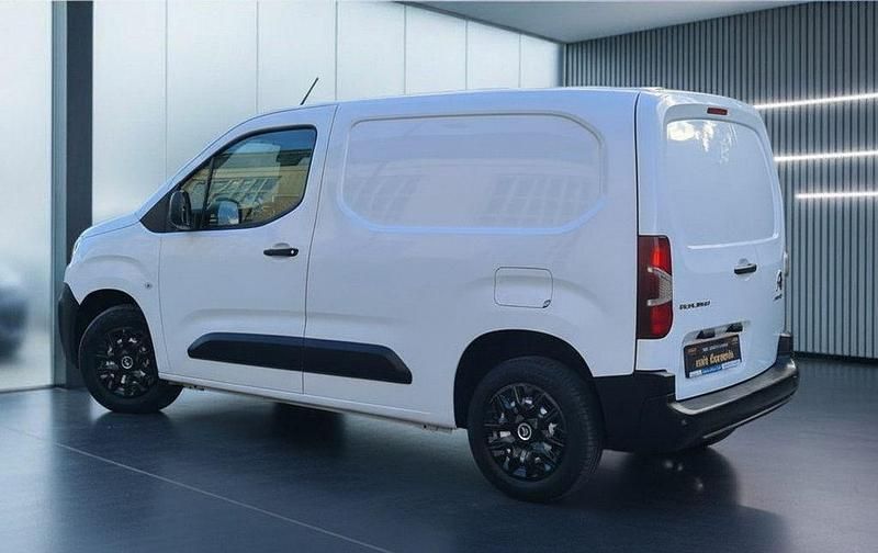 Gebraucht Citroën Berlingo 102 PS (75 kW) 2022 Weiß Van / Kleinbus