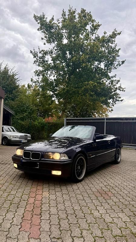 Violet Gebraucht 1996 BMW 318 Cabriolet Cabrio | 4.700 € (Guter Preis) - Bild 1/4