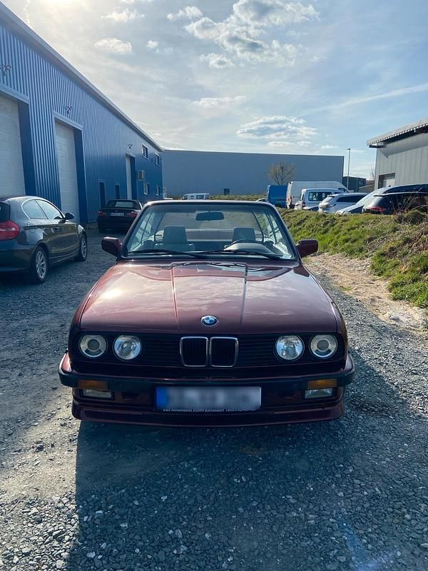 Gebraucht BMW 325 Cabriolet 170 PS (125 kW) 1987 Rot Cabrio