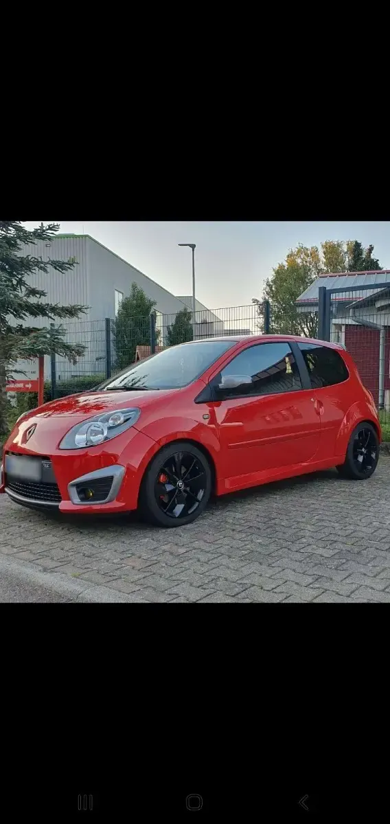 Gebraucht Renault Twingo R.S. 133 PS (97 kW) 2011 Rot Kleinwagen