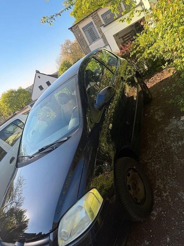Usata VW Fox 54 CV (39 kW) 2005 Nero Utilitaria