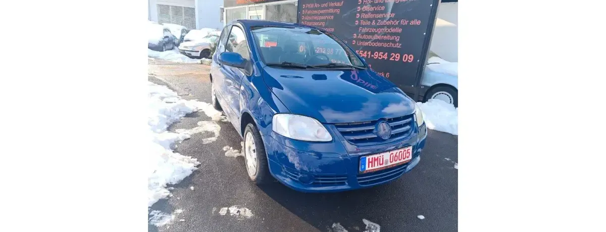 Second-hand VW Fox 54 CP (39 kW) 2008 Albastru Hatchback