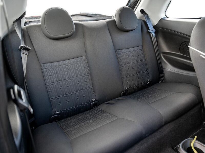 Gebraucht Fiat 500e Action 69 kW (95 PS) 2022 Schwarz Kleinwagen