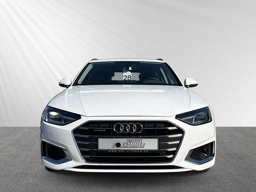 Gebraucht Audi A4 Advanced 204 PS (150 kW) 2023 Weiß Kombi