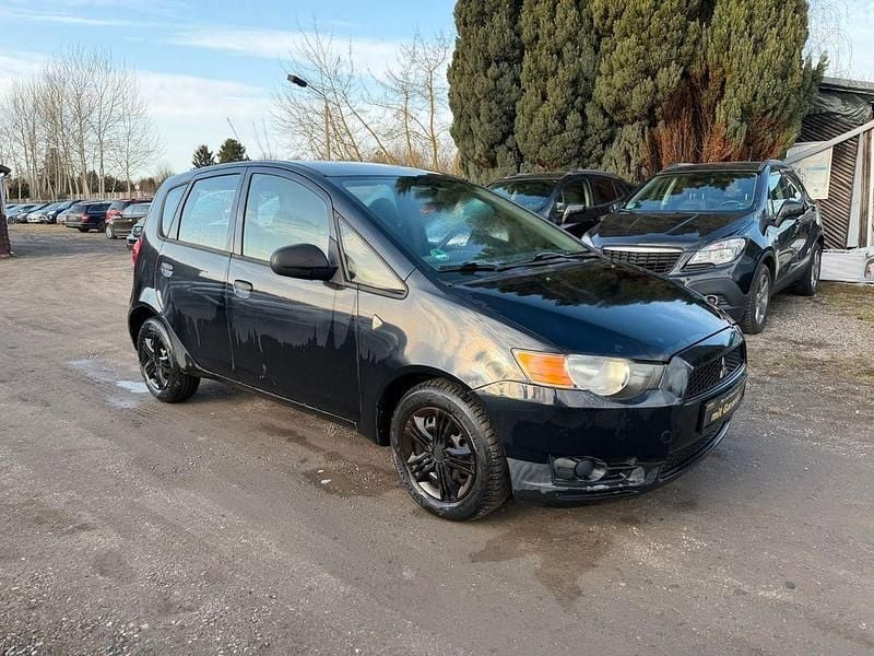 Gebraucht Mitsubishi Colt Inform 75 PS (55 kW) 2009 Schwarz Kleinwagen